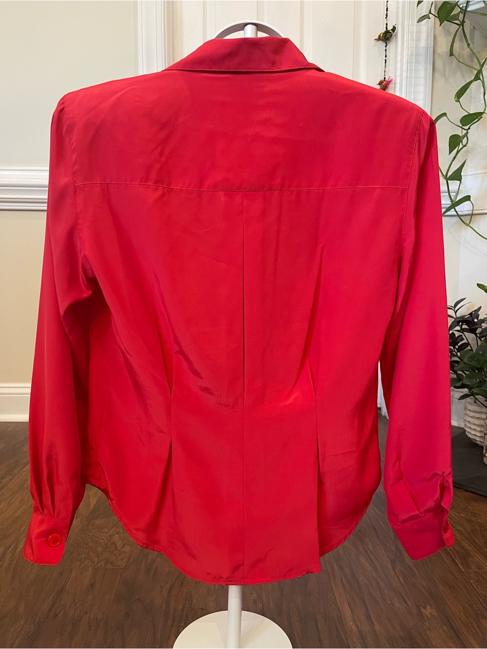 Christian Dior Red Blouse Size 4 Vintage Shoulder Pads Button Front Polyester - Picture 2 of 7
